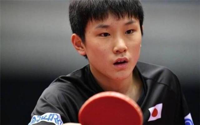 任中后卫的 任中后卫的